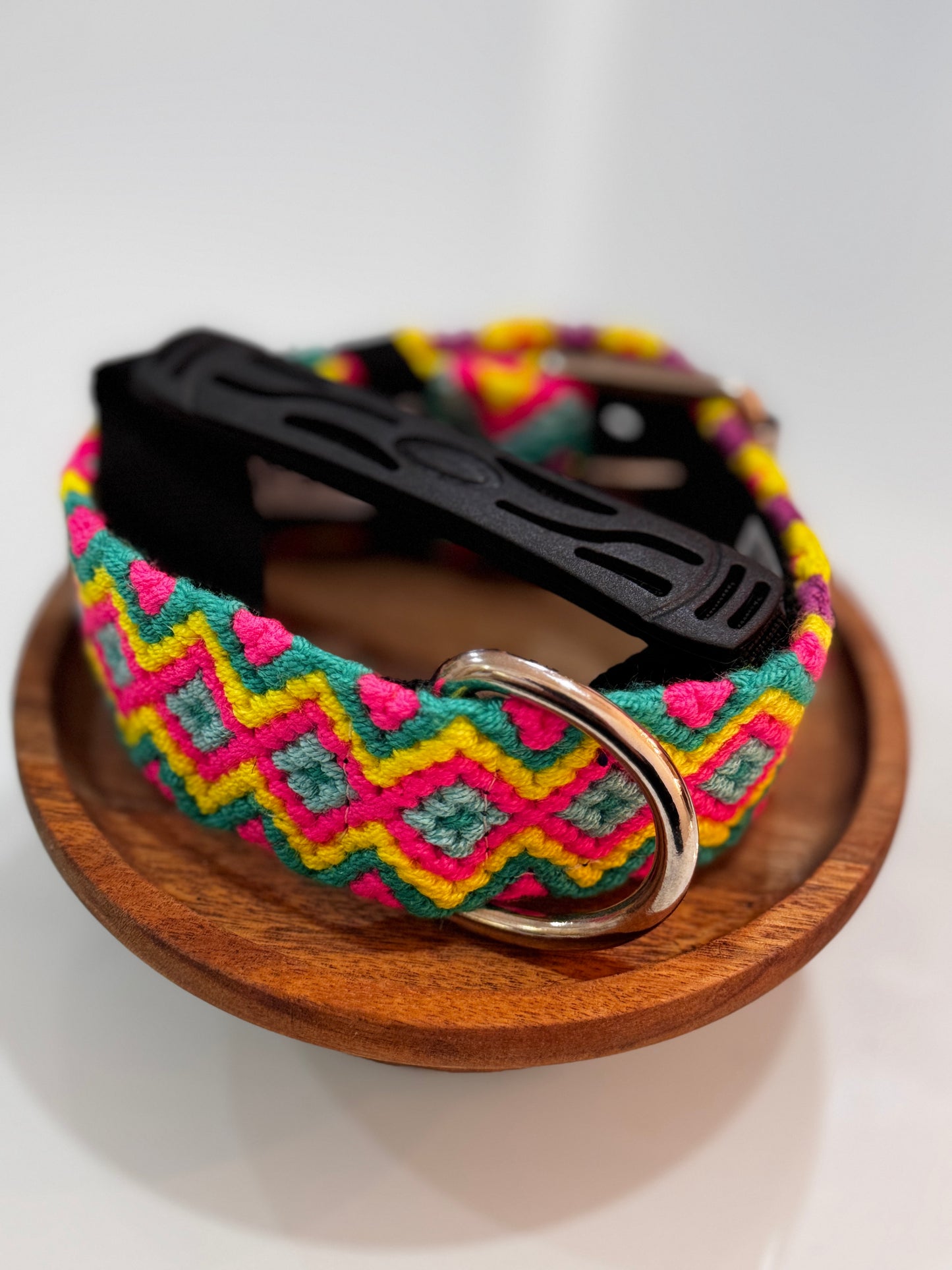 Wayuu Dog Collar - Fully Threaded Design - Medium (16.5 inches)