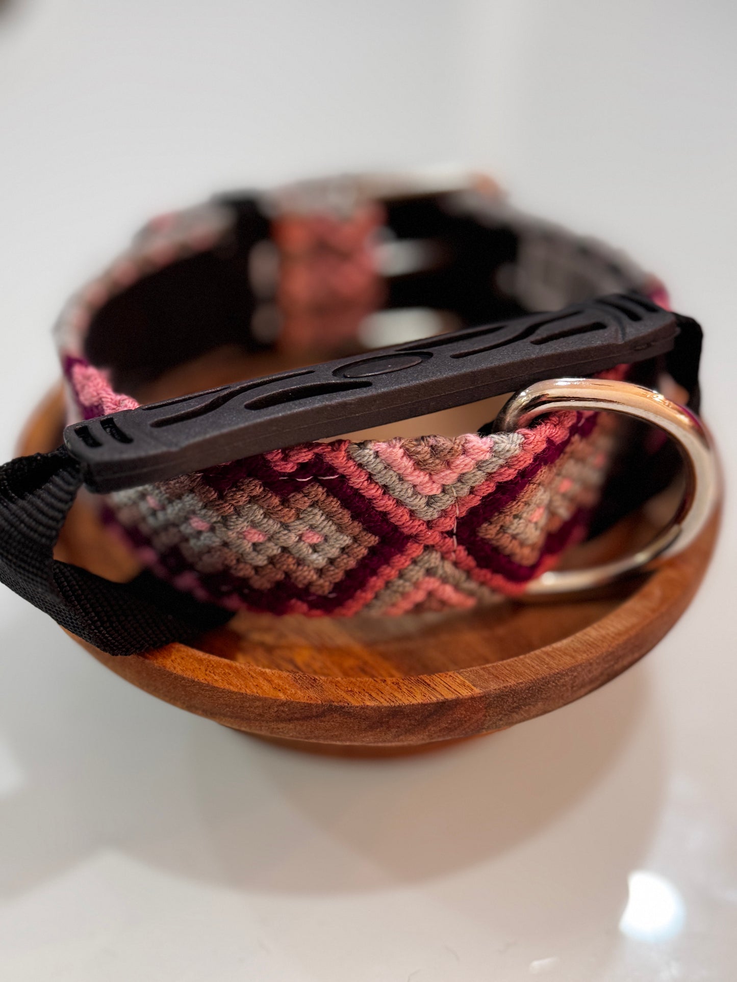 Wayuu Dog Collar - Fully Threaded Design - Medium (16.5 inches)